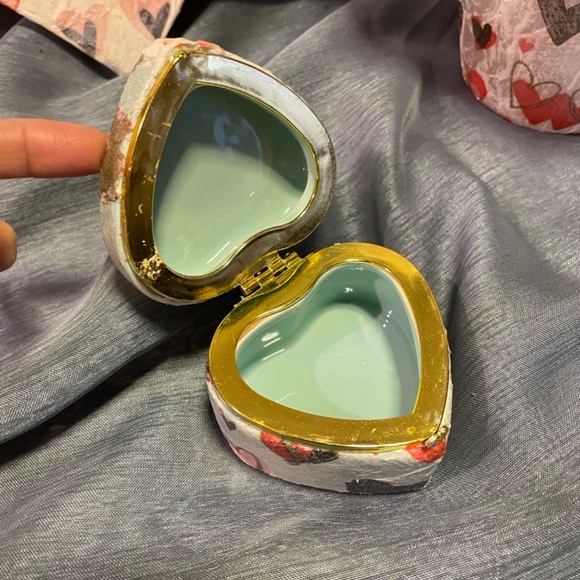 Valentine’s Vase,  Wall Sign, Keepsake Box Bundle, Love Gift, Heart Theme Bundle - Picture 6 of 7